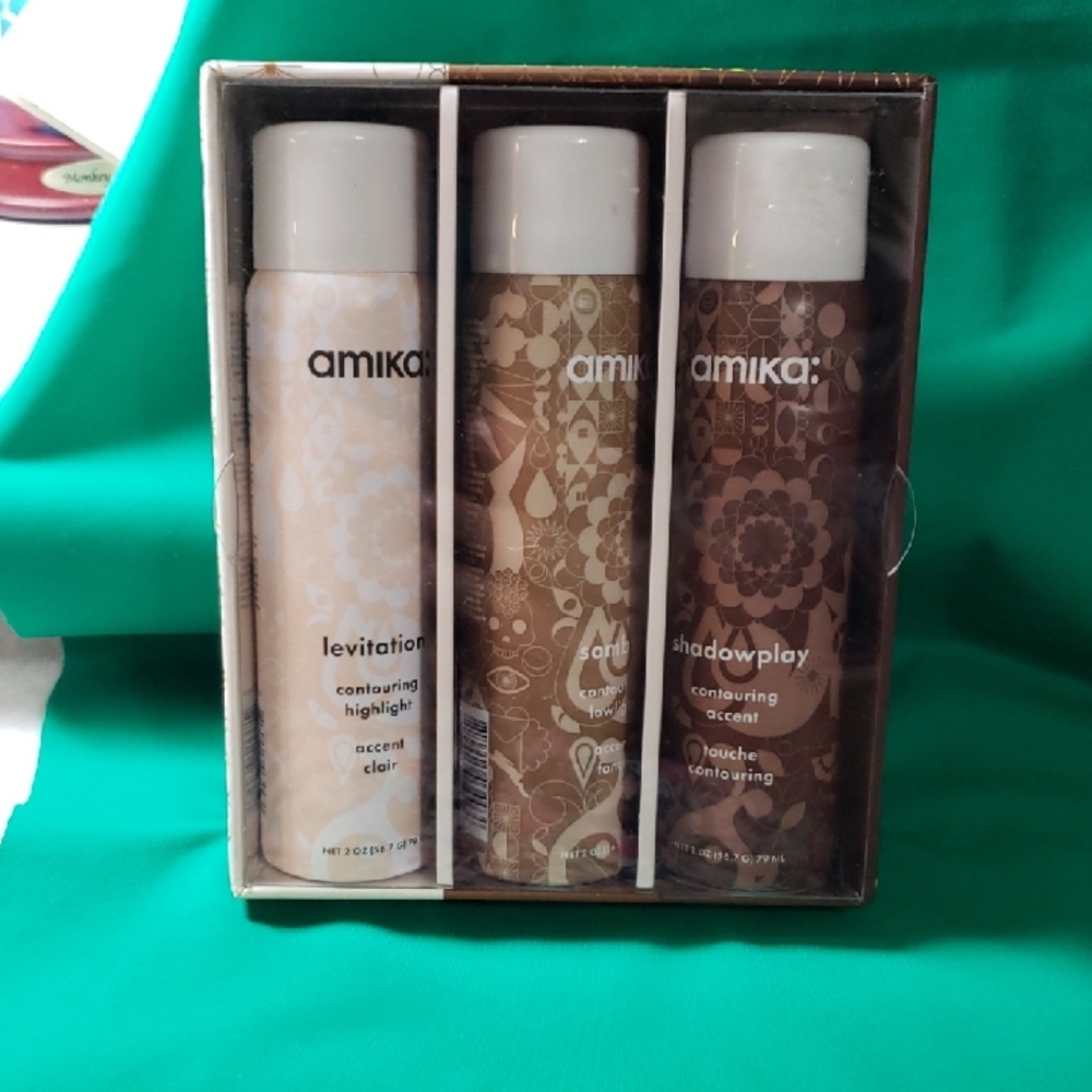 Amika Styling Essentials Set With White And Brown Cream